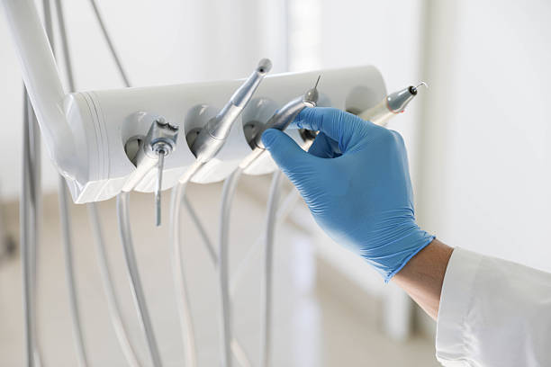 Professional Invisalign Clear Aligners technician working in Sandia Knolls, NM